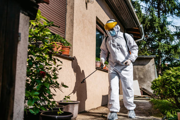 Best Commercial Pest Control Services  in Tallmadge, OH